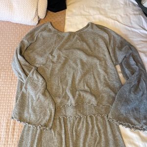 Cozy lounge set with flared leg and cropped style top